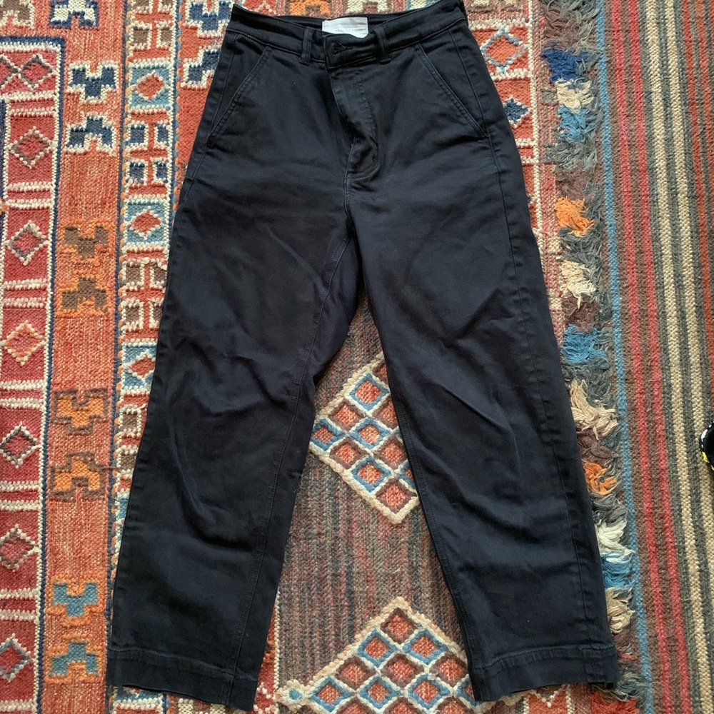 Used Everlane Straight Leg Crop Short Black Size 2